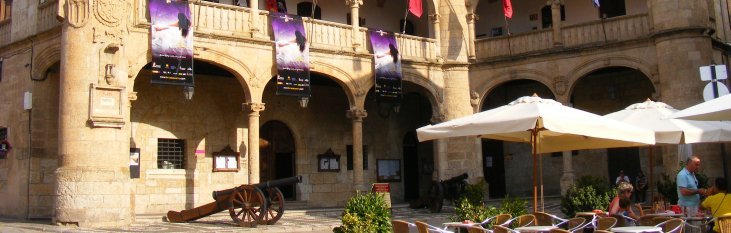 Ayuntamiento de Ciudad Rodrigo ciudad rodrigo, spanje, vakantie, gemeentehuis